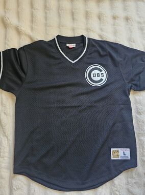 Mitchell & Ness Black Chicago Cubs Mesh V-Neck Jersey